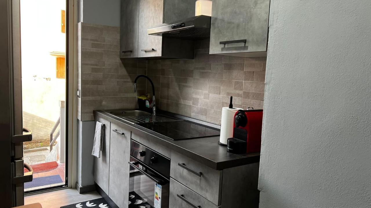 A.P. Appartamento O Camera Corsico Luaran gambar