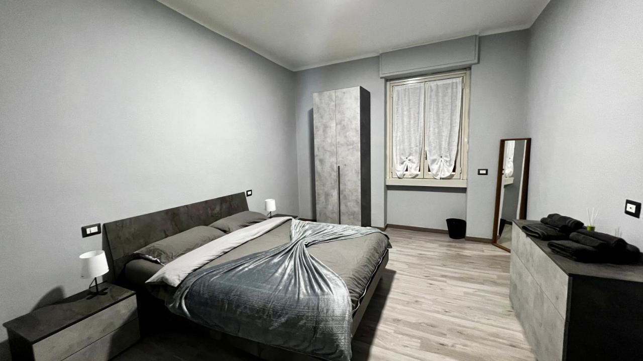 A.P. Appartamento O Camera Corsico Luaran gambar